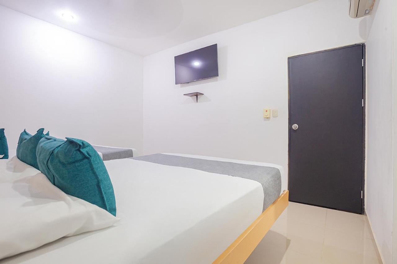 Ayenda Alameda Real Hotel Monteria Bagian luar foto